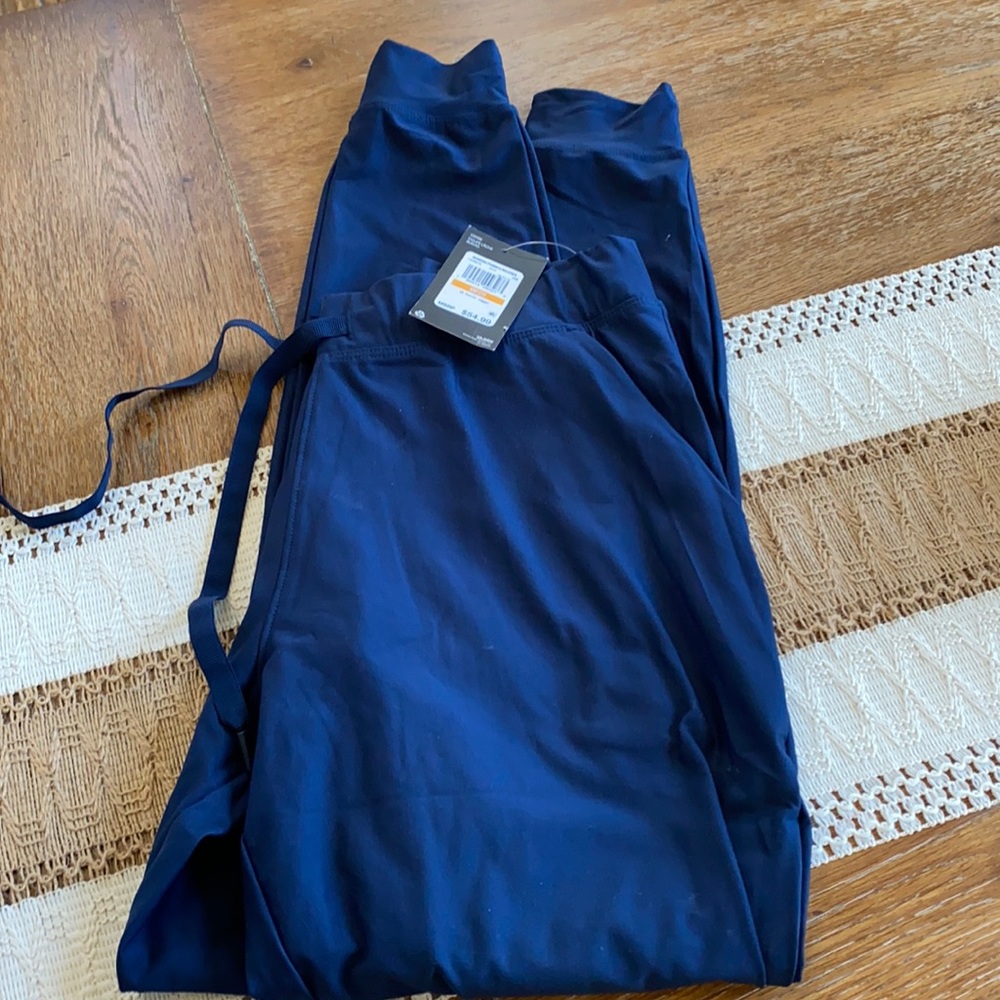 Under Armour NWT Joggers S
